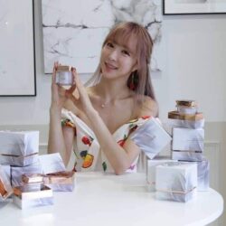 Kem dưỡng trắng da It'SSSOME Aqua Collagen Whitening Night Cream 50ml 7 Kem duong trang da ItSSSOME Aqua Collagen Whitening Night Cream 50ml2