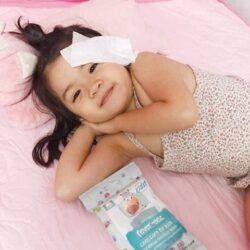 Khan lau ha sot cho be Fever eez Cool Care Forehead and Body Wipes 32 mieng3