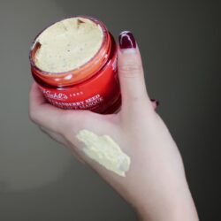 Mặt nạ nghệ và nam việt quốc dưỡng sáng da KIEHL'S Turmeric & Cranberry Seed 100ml 11 Mat na nghe va nam viet quoc duong sang da KIEHS Turmeric Cranberry Seed 100ml3