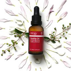 Serum ngan ngua rang da va seo Trilogy Certified Organic Rosehip Oil 20ml1
