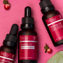 Serum ngan ngua rang da va seo Trilogy Certified Organic Rosehip Oil 20ml4