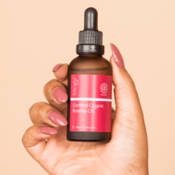 Serum ngăn ngừa rạng da và sẹo Trilogy Certified Organic Rosehip Oil 45ml 11 Serum ngan ngua rang da va seo Trilogy Certified Organic Rosehip Oil 45ml1