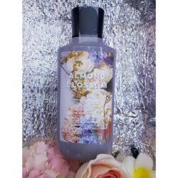 Sua duong the Bath amp Body Works Body Lotion Almond Blossom 236ml1