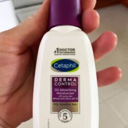Kem dưỡng ẩm da mặt Cetaphil DermaControl Oil Absorbing Moisturizer SPF30 118ml 7 sua duong the cetaphil pro oily skin oil absorbing moisturizer 118ml dermacontrol kb