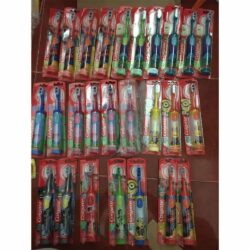 Bàn chải đánh răng trẻ em Colgate PJMASKS dùng pin (Xanh lá) 7 ban chai danh rang tre em colgate pjmasks dung pin xanh la kc