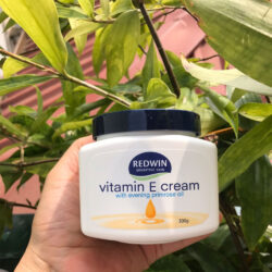 Kem dưỡng da Redwin Vitamin E Cream 300g 5 kem duong da redwin vitamin e cream 300g ka