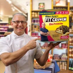 banh socola bo dau phong chef robert irvines fit crunch whey protein bars 18 thanh ke