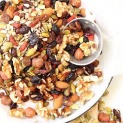 hat tong hop natures garden organic trail mix 816g 24 goi nho kc
