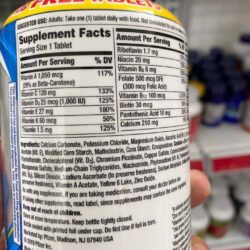 Vitamin dành cho nam giới trên 50 tuổi Centrum Silver Men 50+ 220 viên 9 Vitamin danh cho nam gioi tren 50 tuoi Centrum Silver Men 50 220 vien 2