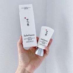 Kem chống nắng Sulwhasoo Snowise Brightening UV Protector SPF50+ PA++++ 20ml 8 kem chong nang sulwhasoo snowise brightening uv protector spf50 pa 20ml kb