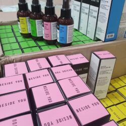 Xịt khử mùi tuyến mồ hôi, mùi cơ thể Beside You 150ml (Hoa Hồng) 13 xit khu mui tuyen mo hoi mui co the beside you 150ml hoa hong kh