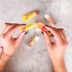 Son dưỡng môi Carmex Classic Lip Balm 4.25g x 3 thỏi 15 son duong moi carmex classic lip balm 4 25g x 3 thoi kf