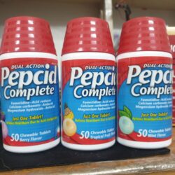 vien ngam giam dau bao tu o nong pepcid complete 50 chewable tablets tropical fruit flavor ke