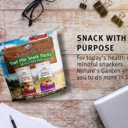 Hạt sấy khô tổng hợp Nature’s Garden Trail Mix Snack Packs 816g 8 hat say kho tong hop natures garden trail mix snack packs 816g kb