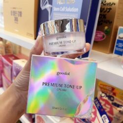 kem duong lam mo vet tham tu tinh chat oc sen goodal premium snail tone up cream 30ml kd