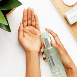 Sữa rửa mặt cho da dầu Clinique Liquid Facial Soap Oily Skin Formula 200ml 10 sua rua mat cho da dau clinique liquid facial soap oily skin formula 200ml kc