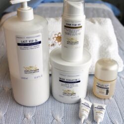 Sữa rửa mặt tái tạo và thanh lọc da Biologique Recherche Lait Vip O2 1000ml 8 sua rua mat tai tao va thanh loc da biologique recherche lait vip o2 1000ml kc