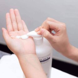 Sữa rửa mặt tái tạo và thanh lọc da Biologique Recherche Lait Vip O2 1000ml 9 sua rua mat tai tao va thanh loc da biologique recherche lait vip o2 1000ml ke