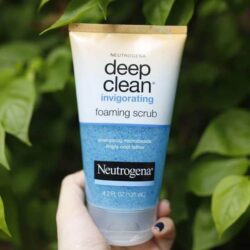 Sữa rửa mặt tẩy tế bào chết Neutrogena Deep Clean Invigorating Foaming Scrub 124ml 7 sua rua mat tay te bao chet neutrogena deep clean invigorating foaming scrub 124ml kc