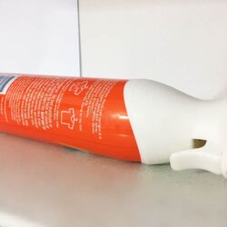 xit thom khu mui chong nhan quan ao bounce rapid touch up 3 in 1 275g 240724 kh