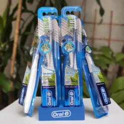 Lốc 6 bàn chải đánh răng Oral-B Pro-Health Green Tea 7 loc 6 ban chai danh rang oral b pro health green tea kb