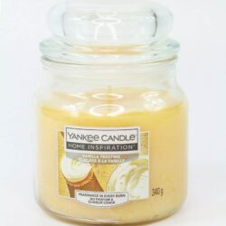 Nến thơm Yankee Candle Vanilla Frosting 340g 7 nen thom yankee candle vanilla frosting 340g kb