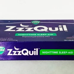 vien uong ho tro giac ngu ban dem vicks nyquil zzzquil nighttime sleep aid 48 vien knd