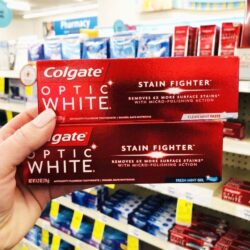 Kem đánh răng Colgate Optic White Stain Fighter Clean Mint 119g 9 kem danh rang colgate optic white stain fighter clean mint 119g kc