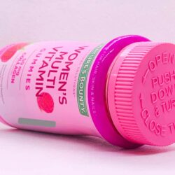 keo deo da vitamin cho nu natures bounty womens multivitamin gummies 80 vien kne