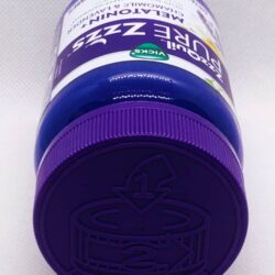 Kẹo dẻo hỗ trợ giấc ngủ ban đêm Vicks ZzzQuil Pure Zzzs Melatonin Sleep Aid 48 Gummies 10 keo deo ho tro giac ngu ban dem vicks zzzquil pure zzzs melatonin sleep aid 48 gummies knd