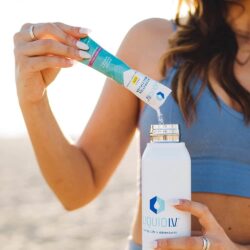 bot dien giai liquid i v hydration multiplier 30 goi strawberry knb