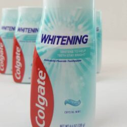 kem danh rang colgate whitening crystal mint liquid gel 130g ka