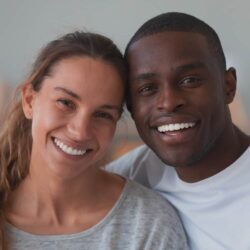 Kem đánh răng Sensodyne Advanced Whitening 184g 12 loc 4 kem danh rang sensodyne advanced whitening 184g x4 kd