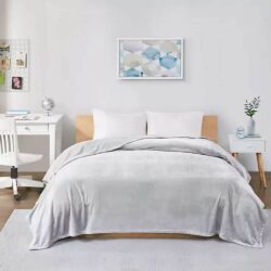 Chăn mền Kirkland Signature Queen Plush Blanket 248 x 233 cm (Xám trắng) 7 chan men kirkland signature queen plush blanket 248 x 233 cm xam long chuot knb