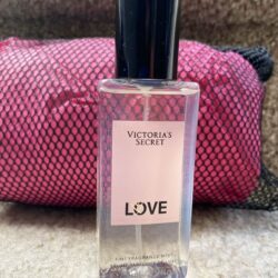Xịt thơm Victoria’s Secret Love Fragrance Mist 75ml 5 xit thom victorias secret love fragrance mist 75ml ka