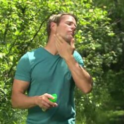 Xịt chống muỗi và côn trùng OFF! Deep Woods Dry set 3 chai (453g) + 8 khăn giấy 15 xit chong muoi va con trung off deep woods dry set 3 chai 453g 8 khan giay kc