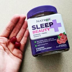 keo deo giup ngu ngon dep da dai toc natrol sleep beauty 60 vien vi raspberry kc