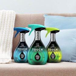 Nước xịt thơm quần áo Febreze UnStopables Touch Fabric Spray 800ml x2 (Huơng Fresh + Paradise) 20 nuoc xit thom quan ao febreze unstopables touch fabric spray 800ml x2 huong fresh paradise kj