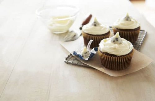 socola trang vun cookies hersheys kisses cookies n creme 315g ke