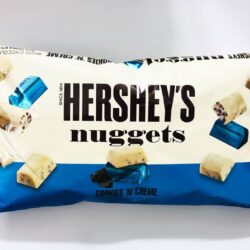 socola trang vun cookies hersheys nuggets cookies n creme white chocolate 344g kc