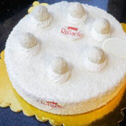 banh boc dua raffaello hop tron no do 100g kc