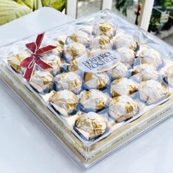 Hộp Socola cao cấp của Mỹ Ferrero Rocher Chocolate Nơ đỏ 24 viên 9 hop socola cao cap cua my ferrero rocher chocolate no do 24 vien ke