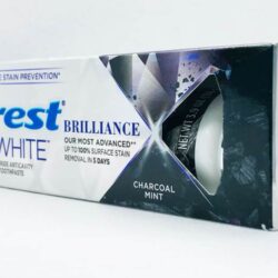 Kem đánh răng than hoạt tính Crest 3D White Brilliance Charcoal Mint 110g 16 kem danh rang than hoat tinh crest 3d white brilliance charcoal mint 110g kd