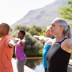 Vitamin cho người trên 50+ Centrum Advance 50+ For Adults 60 viên 9 old people healthy yoga do exercise k