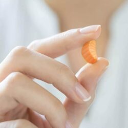 Vitamin đẹp da Centrum Multi+Beauty MultiGummies 100 viên 16 vitamin dep da centrum multi beauty multigummies 100 vien kb