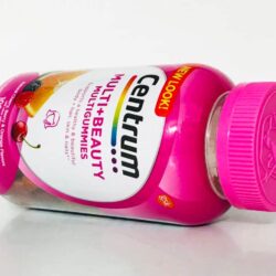 Vitamin đẹp da Centrum Multi+Beauty MultiGummies 100 viên 14 vitamin dep da centrum multi beauty multigummies 100 vien ki