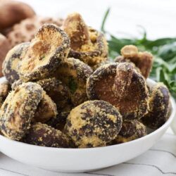 nam say gion vi trung muoi abite shiitake chips salted egg 155g kb