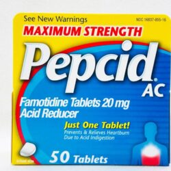 Viên uống giảm đầy hơi, ợ nóng Pepcid AC Maximum Strength Tablets 50 viên (Tách set) 7 vien uong giam day hoi o nong pepcid ac maximum strength tablets 50 vien tach set ke
