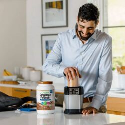 bot protein huu co orgain organic protein 1220g huong cafe latte ki