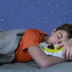 Kẹo dẻo giúp bé ngủ ngon, xoa dịu tâm trí Natrol Kids Sleep+ Calm Gummies 60 viên (Vị dâu) 17 kids baby children sleep boy